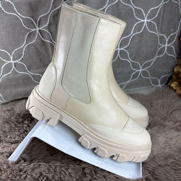 (Z3) AREZZO, PANACOTA Women's Leather Lug Sole‎ Ankle Boots US Size 38/7.5 - Picture 5 of 11